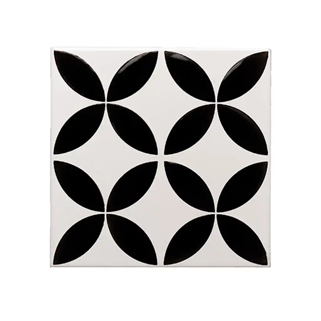 Monochrome colored tile 1005